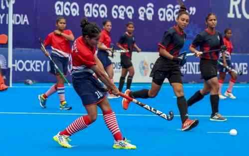 Jr Women's hockey nationals: Karnataka, Madhya Pradesh register wins