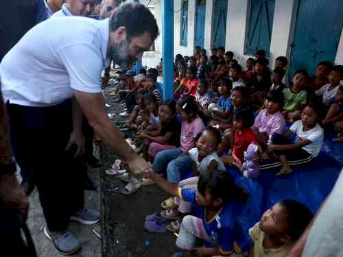 Rahul visits relief camps in Manipur's Bishnupur