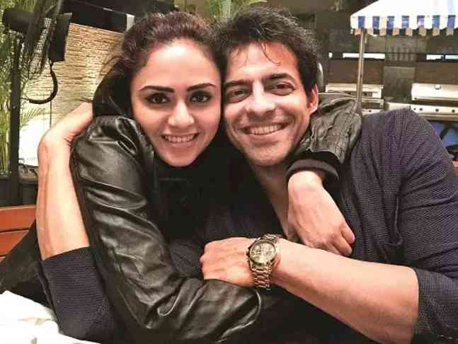 “Damaged was her first web series with Hungama and Mauka Ya Dhokha is mine; it’s a set of parallel events,” says Himanshu Malhotra about his wife Amruta!