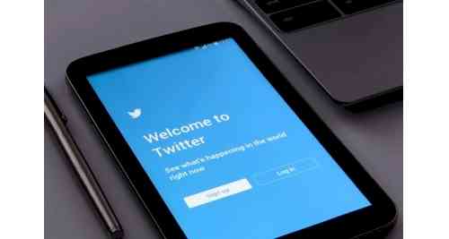 Twitter faces global outage, users in a fix