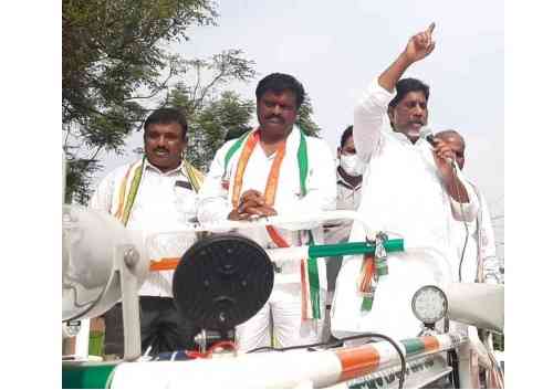 Telangana CLP leader's padayatra to conclude with Rahul's visit to Khammam