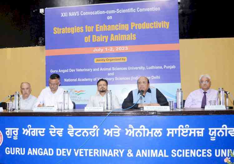 XXI NAVS Convocation-cum-Scientific Convention Concludes with message to improve productivity of dairy animals