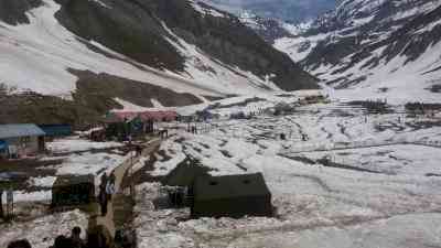 Amarnath Yatra remains suspended for 3rd consecutive day