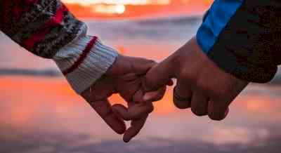 Mother of six kids elopes with boyfriend in Bihar's Kaimur, husband files complaint