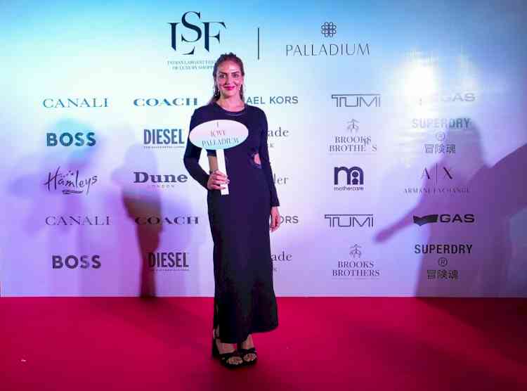 Bollywood star Esha Deol visited Luxury Shopping Festival 2023 at Palladium -Phoenix Marketcity Chennai  