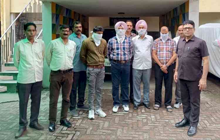 VB arrests two Ludhiana DRO Officials among four for accepting bribe of Rs 30k