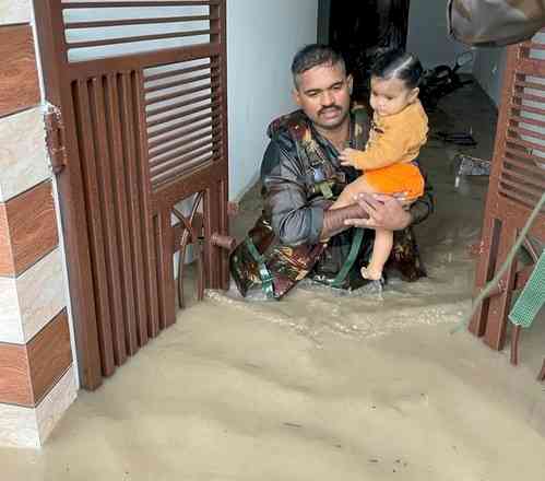 Army carries out rescue operations in Punjab, Haryana