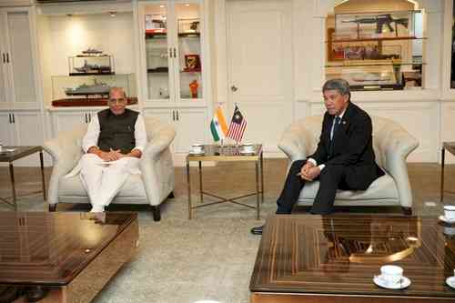 Rajnath Singh meets Malaysian counterpart, discusses expansion of defence ties