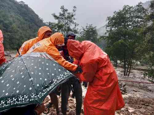 PM speaks to Himachal, Uttarakhand CMs, assures help to combat flood-like situation  