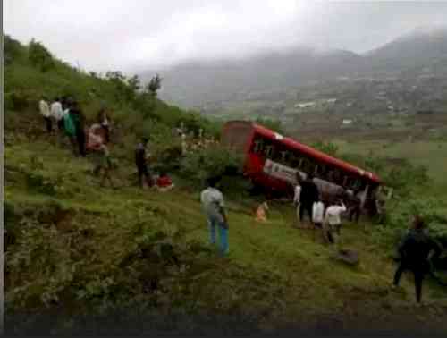 Woman dead, 23 injured as Maha bus falls into 400-ft deep gorge