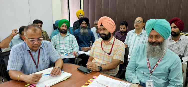 Chief Engineer Ludhiana reviews   pension cases of employees