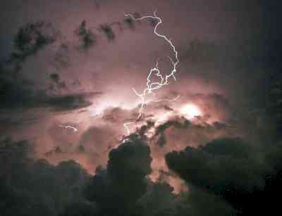 Lightning strikes kill 18 people in Bihar