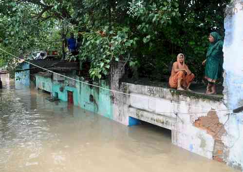 Kejriwal announces Rs 10K each financial assistance to flood-hit families