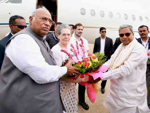Leaders from 24-political parties arrive in Bengaluru to attend Oppn meet