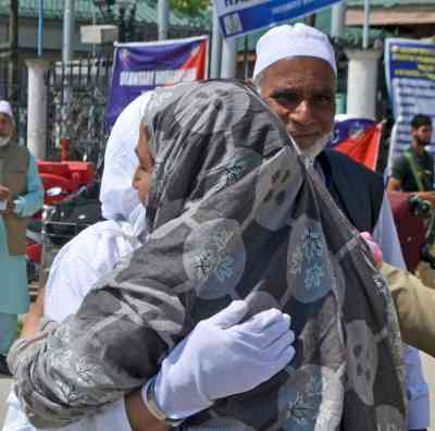 First batch of 630 Haj pilgrims return to J&K