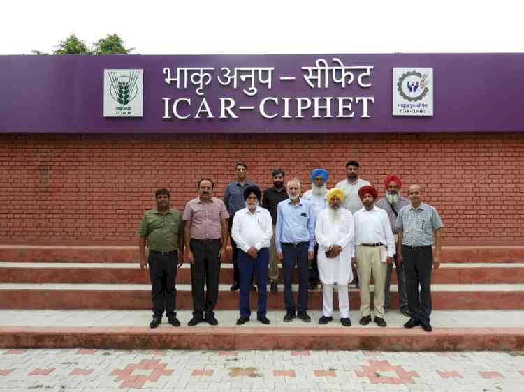 Chairman, PUNSEED, Punjab, Chairman, Farmer Commission, Punjab, and Vice-Chancellor, PAU Ludhiana visits ICAR-CIPHET