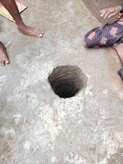 Toddler rescued from borewell in MP's Vidisha dies