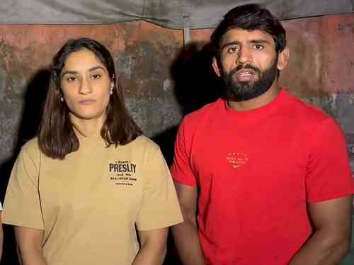 Asian Games: Delhi HC dismisses wrestlers' plea against Phogat, Punia's exemption from trials