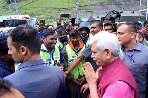 J&K LG visits Baltal base camp, interacts with Amarnath pilgrims