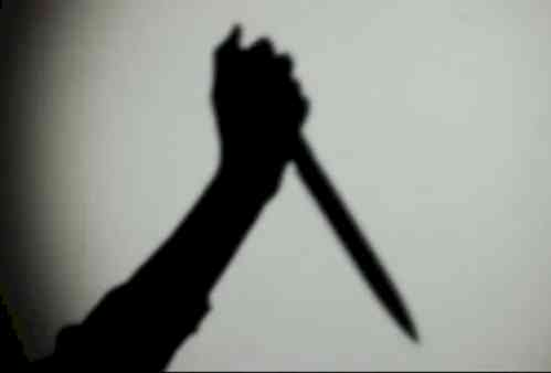 Man stabs mother to death on road in Kerala's Kollam