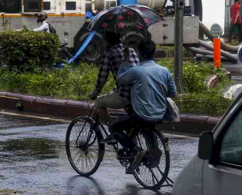 IMD forecasts heavy rainfall in several regions till July 27