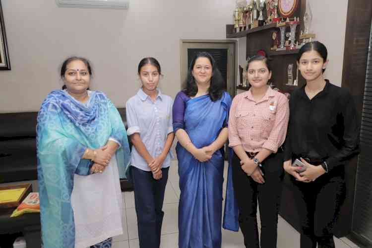 Students of PCM S.D College for Women bag top university positions in B.Com Semester VI (Financial Services)  