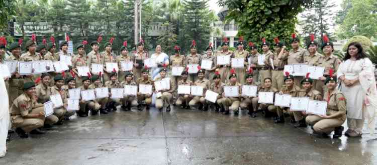 KMV’s NCC cadets excel at Combined Annual Training Camp cum PDLS-21