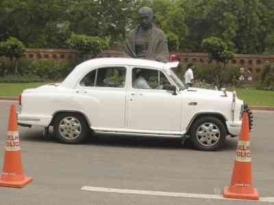 VIP vehicles to be 'named and shamed' for wrong parking in UP