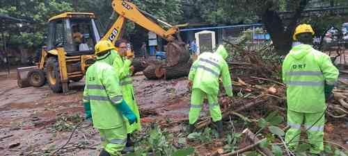 Heavy rain batters Hyderabad, inundate low-lying areas