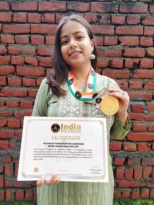 UIFT & VD Student Bags India Book Of Records