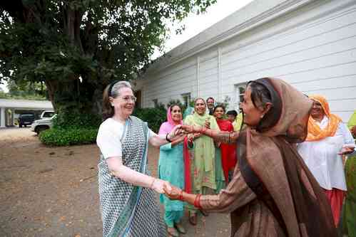 Find a match for Rahul: Sonia to women farmers from Haryana