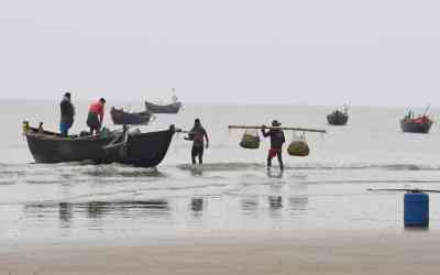 Four Sri Lankan refugees reach Dhanushkodi, TN