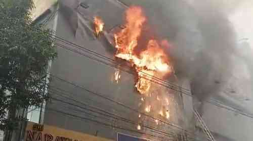 Fire breaks out in commercial complex in Hyderabad