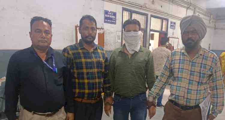 VB nabs private person for demanding bribe of Rs 7k in name of tehsildar