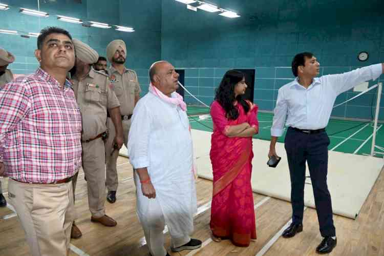 MLA Gogi, MC Chief directs officials to issue notice and impose penalty to contractor over anomalies at Shastri badminton hall 