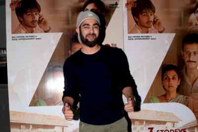 Manjot Singh delighted to reunite with Paresh Rawal after his film debut