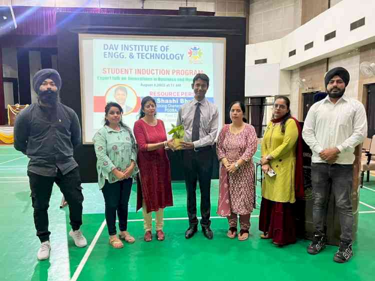 Student Induction Programme of Management and Computer Application Department Concluded at DAVIET