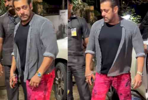 Salman hops onto 'Barbiecore' bandwagon with hot pink pants, Internet says 'Bhai Bhi'