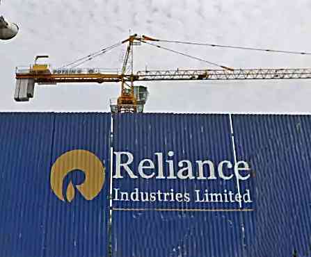 RIL's exports cross Rs 3.4 trillion