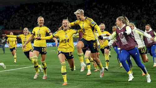 Women's World Cup: Sweden end U.S. title defence, Netherlands reach quarters