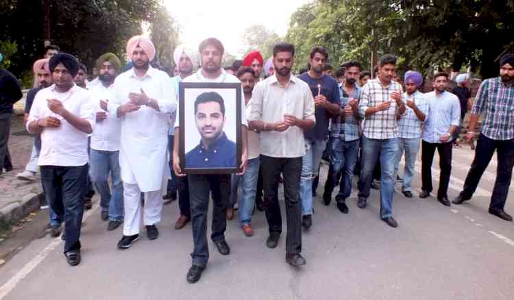 Vicky Middukhera Death Anniversary: Emotional tributes paid to student leader at candlelight march 