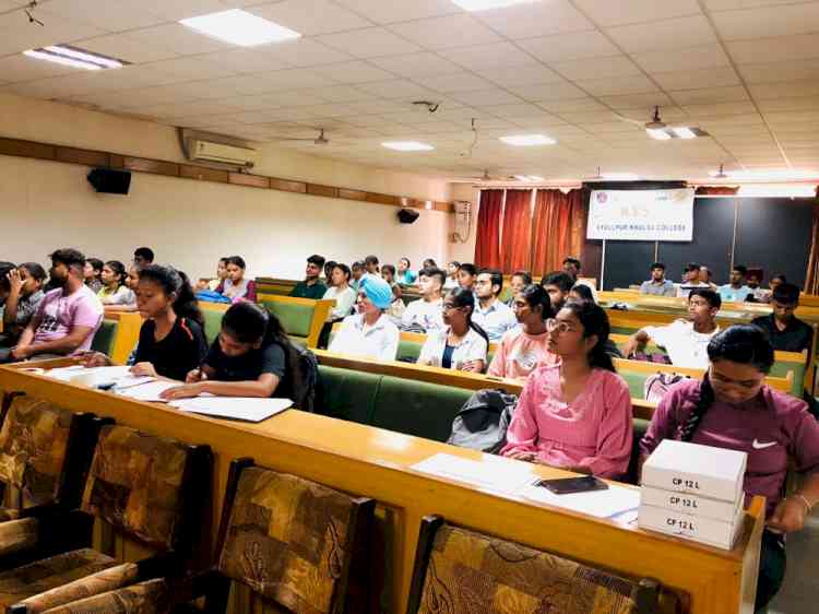 NSS Units Lyallpur Khalsa College Initiate Meri Mati Mera Desh Program