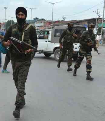 CRPF trooper dies of gunshot injuries in J&K's Pulwama