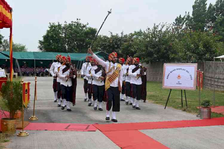Band Display at Jung-E-Azadi Memorial, Kartarpur  