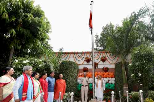 Nadda hoists Tricolour at BJP headquarters