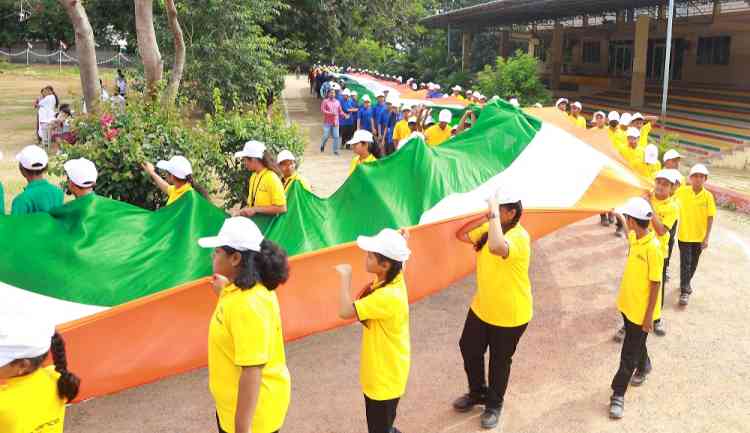 Resonance College students present impressive spectacle of human chain in shape of India map