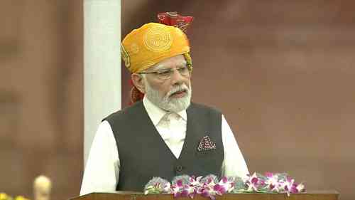 Country is with the people of Manipur: PM