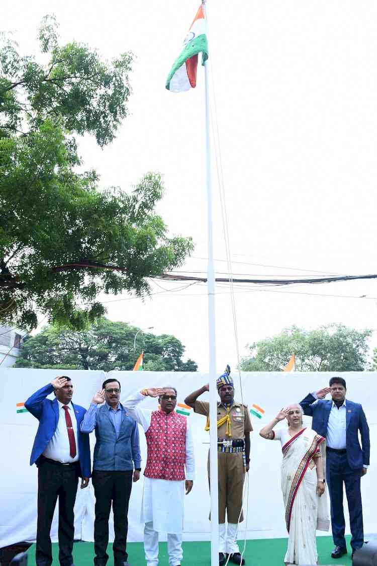 Indian Overseas Bank celebrates Independence Day with enthusiasm and patriotism