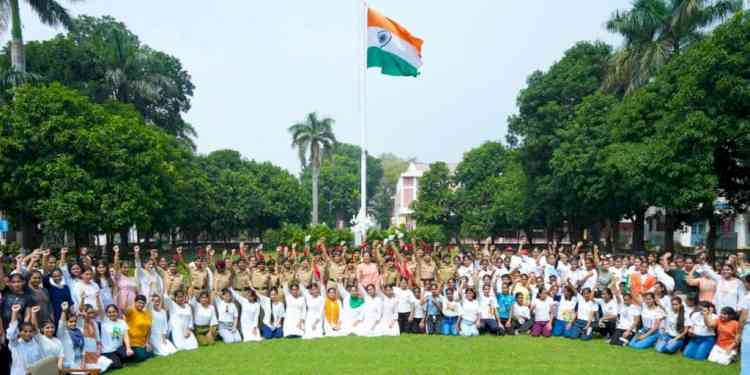 KMV marks the celebration of Independence Day with Flag Hoisting Ceremony