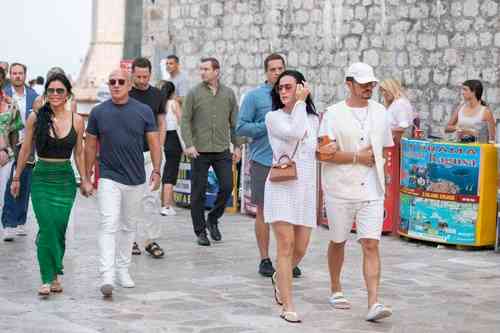 Jeff Bezos, Lauren Sanchez pair up with A-list couple on vacation before wedding